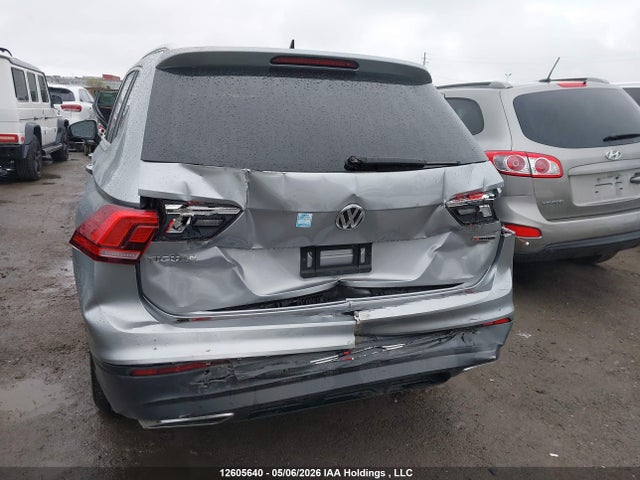 3VV2B7AX5MM141710 Volkswagen Tiguan Se/se R-line Black/sel