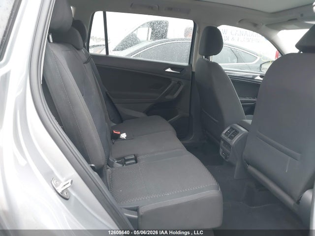 3VV2B7AX5MM141710 Volkswagen Tiguan Se/se R-line Black/sel
