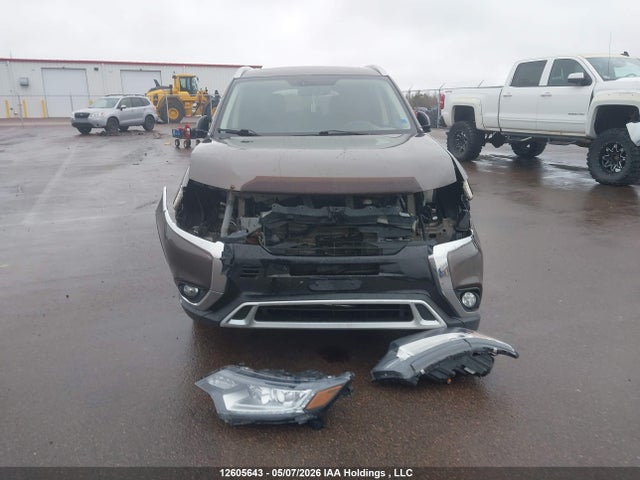12605643 :رقم المزاد ، JA4JZ3AX0KZ601795 vin ، 2019 Mitsubishi Outlander Se/sel/le مزاد بيع