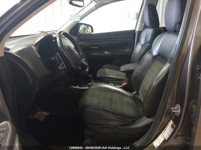 12605643 :رقم المزاد ، JA4JZ3AX0KZ601795 vin ، 2019 Mitsubishi Outlander Se/sel/le مزاد بيع
