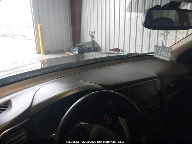 12605643 :رقم المزاد ، JA4JZ3AX0KZ601795 vin ، 2019 Mitsubishi Outlander Se/sel/le مزاد بيع
