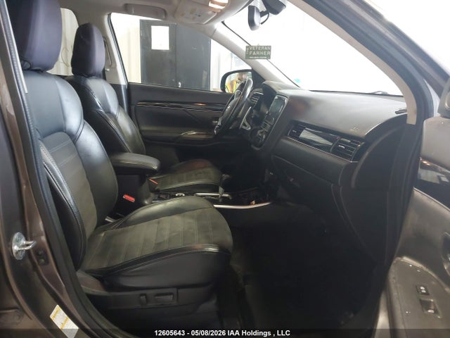 12605643 :رقم المزاد ، JA4JZ3AX0KZ601795 vin ، 2019 Mitsubishi Outlander Se/sel/le مزاد بيع