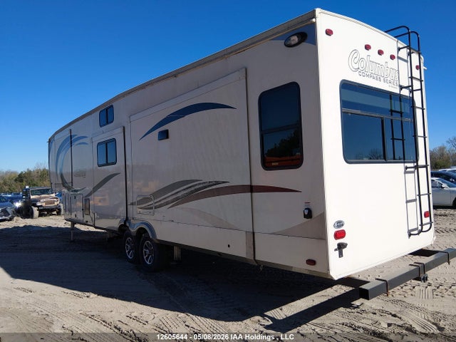 12605644 :رقم المزاد ، 4X4FCMP2XH6007847 vin ، 2017 Palomino Columbus مزاد بيع
