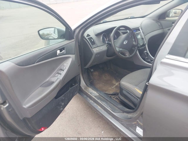 12605650 :رقم المزاد ، 5NPEB4ACXBH054539 vin ، 2011 Hyundai Sonata Gl مزاد بيع