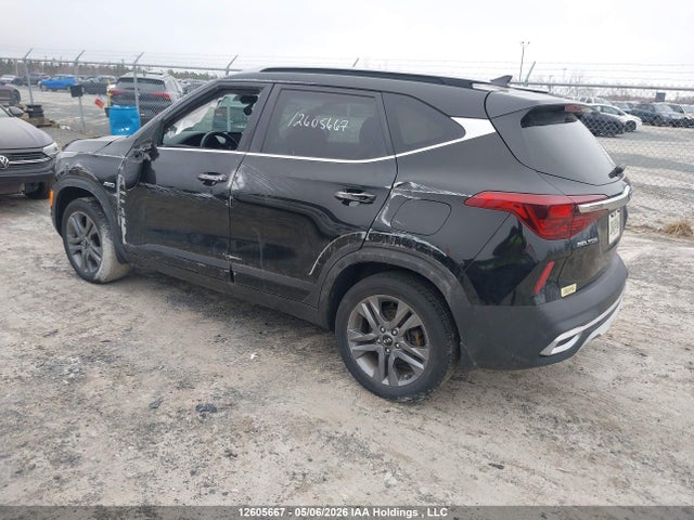 12605667 :رقم المزاد ، KNDEUCAA0M7121028 vin ، 2021 Kia Seltos S مزاد بيع