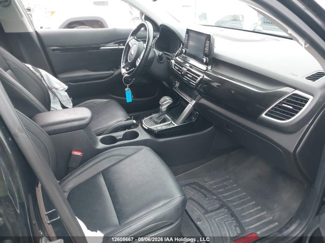 12605667 :رقم المزاد ، KNDEUCAA0M7121028 vin ، 2021 Kia Seltos S مزاد بيع