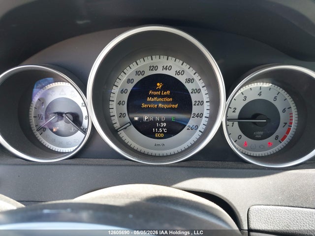 2013 Mercedes-benz C 350 4matic მანქანა იყიდება აუქციონზე, vin: WDDGJ8JB1DF943937, აუქციონის ნომერი: 12605690