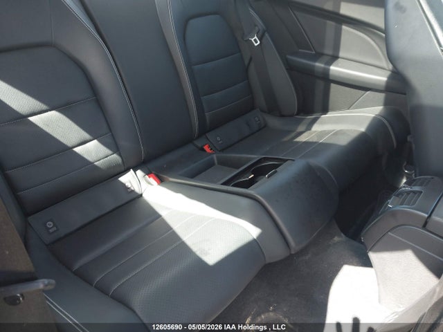 2013 Mercedes-benz C 350 4matic მანქანა იყიდება აუქციონზე, vin: WDDGJ8JB1DF943937, აუქციონის ნომერი: 12605690
