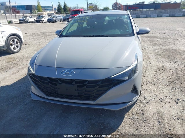 KMHLM4AG0PU581261 Hyundai Elantra