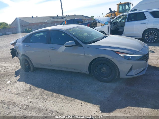 KMHLM4AG0PU581261 Hyundai Elantra