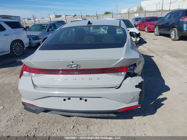 KMHLM4AG0PU581261 Hyundai Elantra