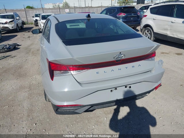 KMHLM4AG0PU581261 Hyundai Elantra