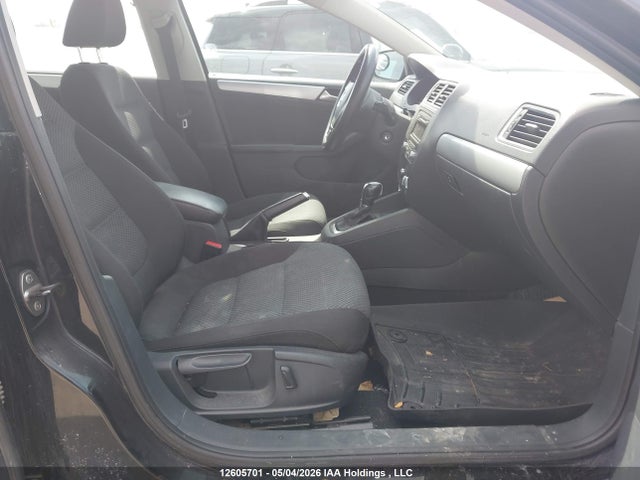 3VWD07AJ9EM353355 Volkswagen JETTA SE