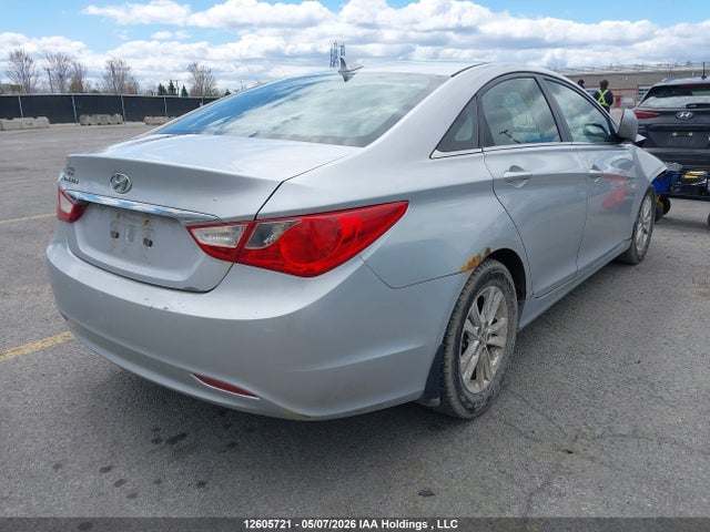 2012 Hyundai Sonata Gls მანქანა იყიდება აუქციონზე, vin: 5NPEB4AC6CH334475, აუქციონის ნომერი: 12605721
