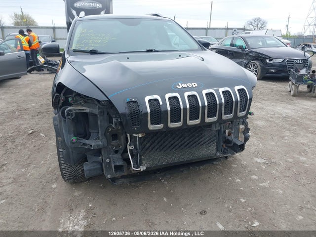 1C4PJMCS0GW173797 Jeep Cherokee Latitude