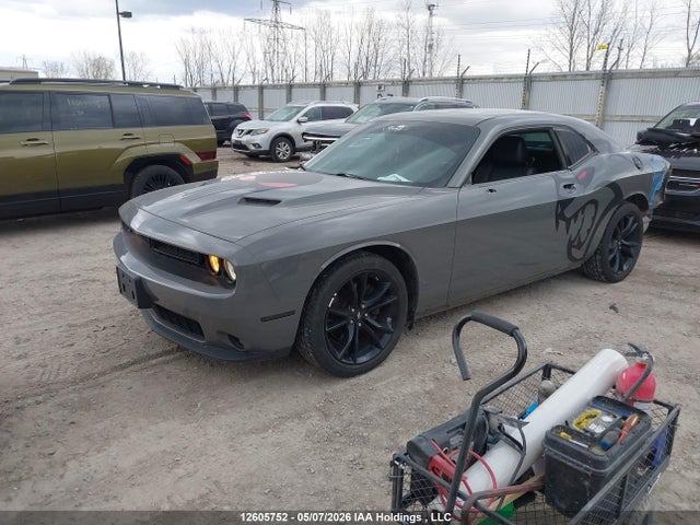 Dodge Challenger Sxt 2018 2C3CDZAG0JH309681 Image 2
