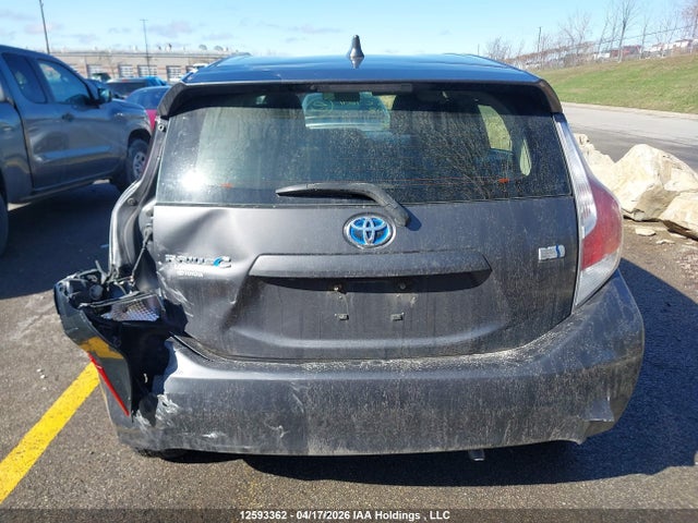 JTDKDTB38G1125208 Toyota Prius C Technology