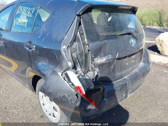 JTDKDTB38G1125208 Toyota Prius C Technology