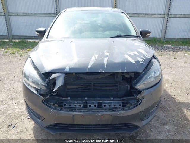 12605765 :رقم المزاد ، 1FADP3F28GL277906 vin ، 2016 Ford Focus Se مزاد بيع