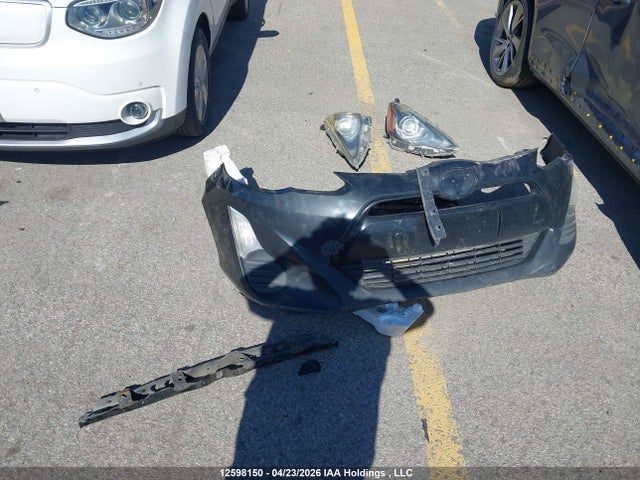 JTDKDTB38G1129789 Toyota Prius C Technology