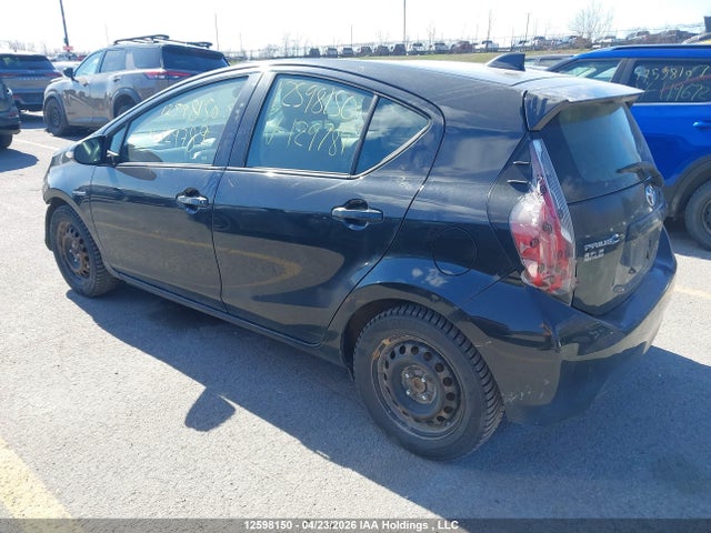 JTDKDTB38G1129789 Toyota Prius C Technology