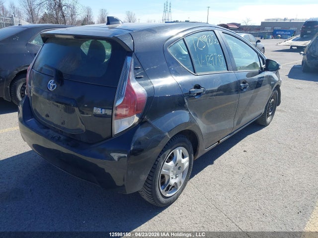 JTDKDTB38G1129789 Toyota Prius C Technology