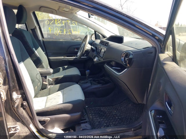 JTDKDTB38G1129789 Toyota Prius C Technology