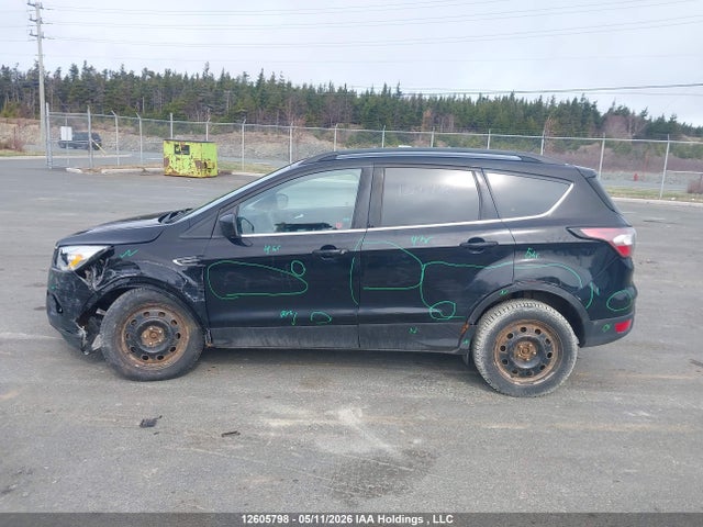 1FMCU9G91HUA71721 Ford ESCAPE SE