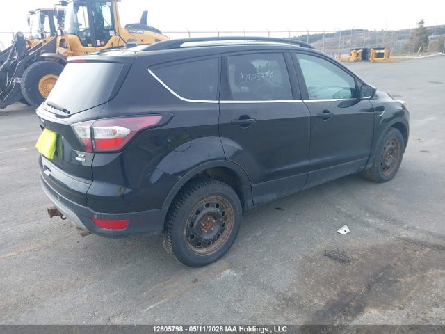1FMCU9G91HUA71721 Ford ESCAPE SE