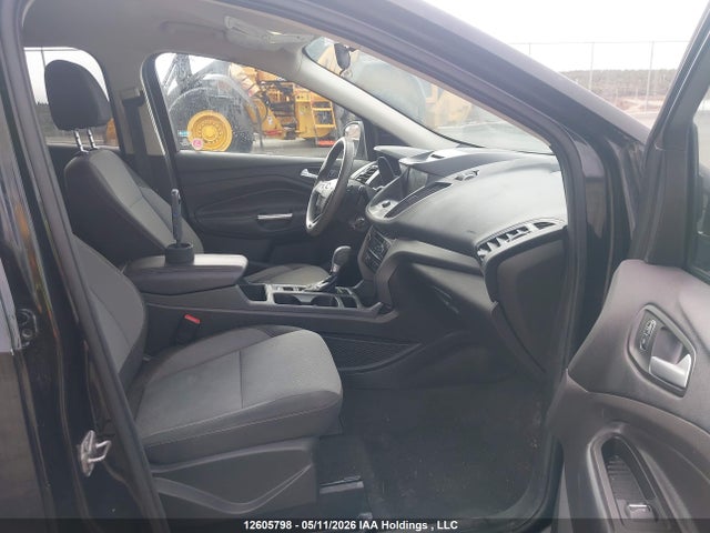 1FMCU9G91HUA71721 Ford ESCAPE SE