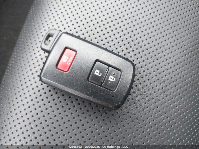 JTDKDTB38J1619298 Toyota Prius C Technology