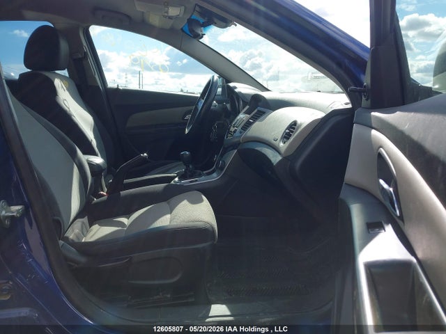12605807 :رقم المزاد ، 1G1PB5SH5C7409396 vin ، 2012 Chevrolet Cruze Ls مزاد بيع