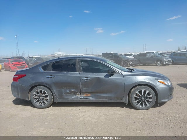 2018 Nissan Altima მანქანა იყიდება აუქციონზე, vin: 1N4AL3AP4JC185359, აუქციონის ნომერი: 12605809