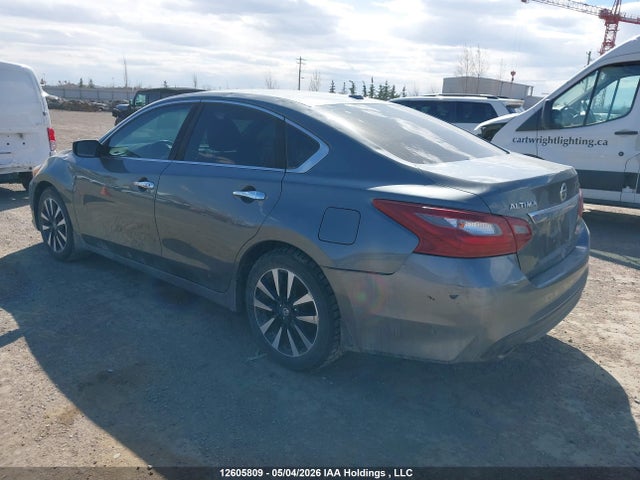 2018 Nissan Altima მანქანა იყიდება აუქციონზე, vin: 1N4AL3AP4JC185359, აუქციონის ნომერი: 12605809