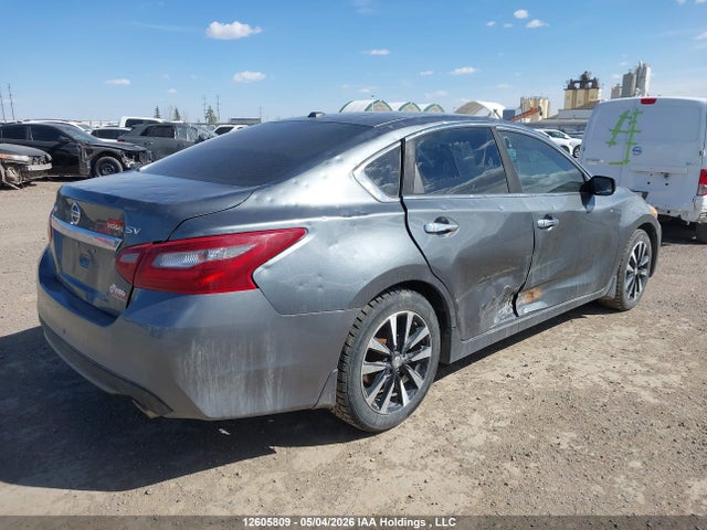 2018 Nissan Altima მანქანა იყიდება აუქციონზე, vin: 1N4AL3AP4JC185359, აუქციონის ნომერი: 12605809