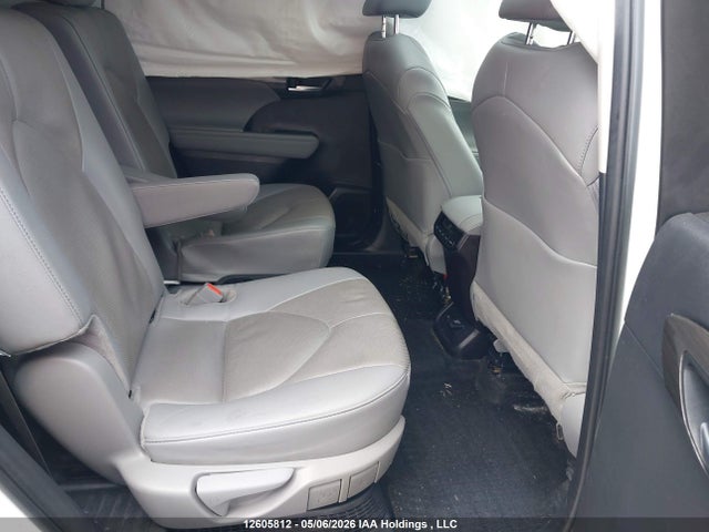2024 Toyota Highlander Hybrid Limited მანქანა იყიდება აუქციონზე, vin: 5TDXBRCH4RS636073, აუქციონის ნომერი: 12605812