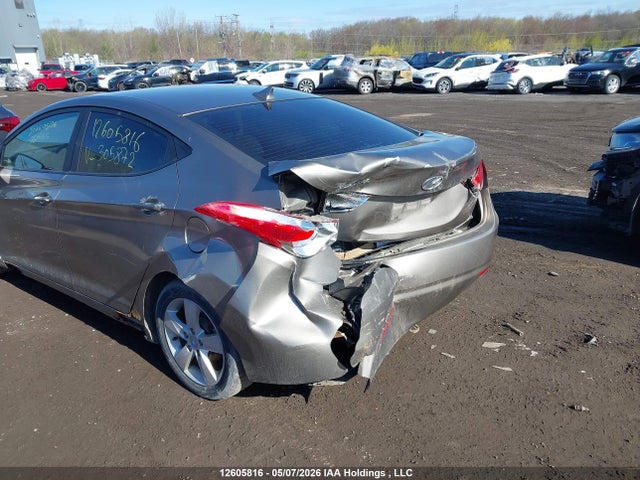 2013 Hyundai Elantra Gls/limited მანქანა იყიდება აუქციონზე, vin: 5NPDH4AE7DH305872, აუქციონის ნომერი: 12605816