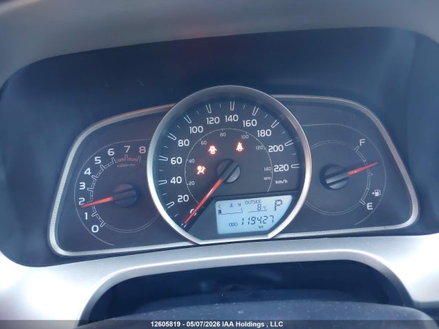 2T3ZFREV0FW179370 Toyota RAV4 LE