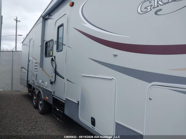Продажа на аукционе авто 2011 Heartland Sundance, vin: 5SFSG362XBE221509, номер лота: 12605822