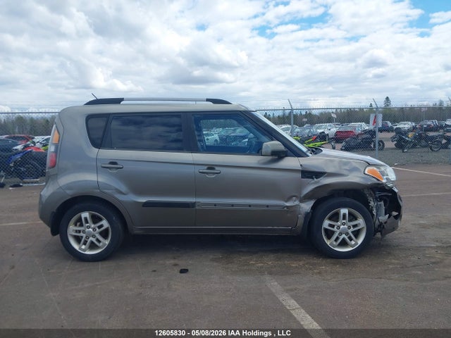 12605830 :رقم المزاد ، KNDJT2A26B7305309 vin ، 2011 Kia Soul 2.0l 2u/2.0l 4u/2.0l 4u Burner/2.0l 4u Luxury/2.0l 4u Retro/2.0l 4u Sx مزاد بيع