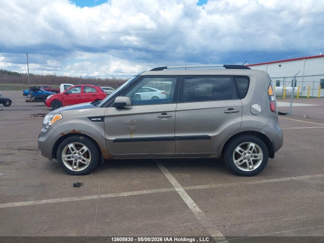 12605830 :رقم المزاد ، KNDJT2A26B7305309 vin ، 2011 Kia Soul 2.0l 2u/2.0l 4u/2.0l 4u Burner/2.0l 4u Luxury/2.0l 4u Retro/2.0l 4u Sx مزاد بيع