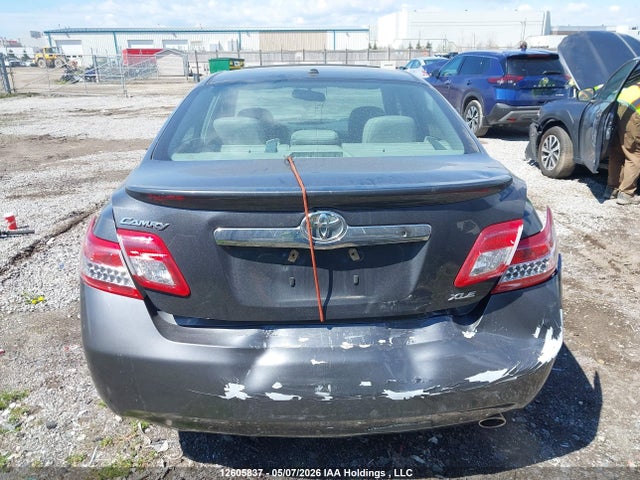 12605837 :رقم المزاد ، 4T1BF3EK2BU213400 vin ، 2011 Toyota Camry Xle مزاد بيع