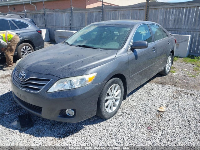 12605837 :رقم المزاد ، 4T1BF3EK2BU213400 vin ، 2011 Toyota Camry Xle مزاد بيع