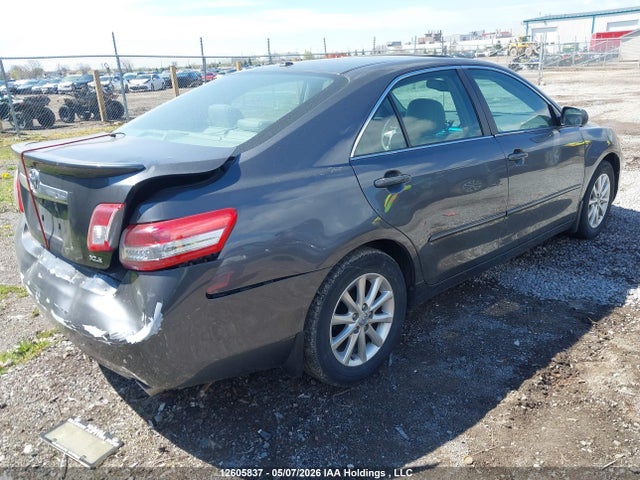 12605837 :رقم المزاد ، 4T1BF3EK2BU213400 vin ، 2011 Toyota Camry Xle مزاد بيع