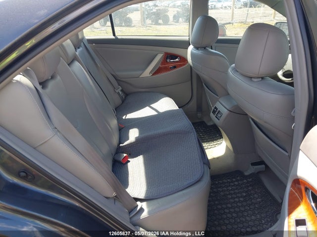 12605837 :رقم المزاد ، 4T1BF3EK2BU213400 vin ، 2011 Toyota Camry Xle مزاد بيع