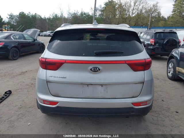 KNDPMCAC6H7277915 KIA Sportage Lx