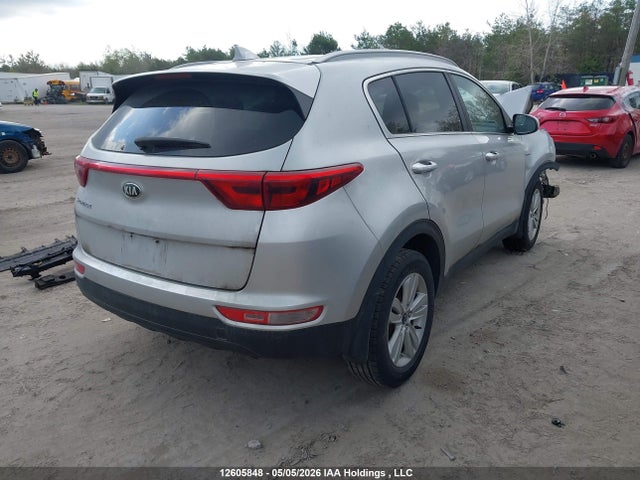 KNDPMCAC6H7277915 KIA Sportage Lx