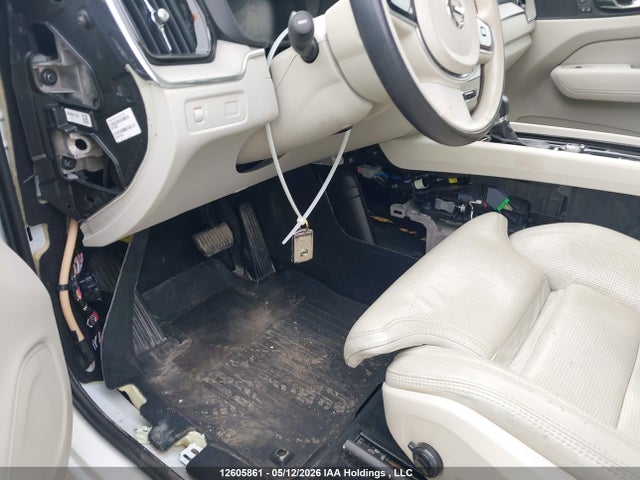 YV4A22RL6J1091551 Volvo Xc60 T6 Inscription