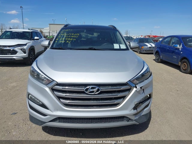2018 Hyundai Tucson Se 1.6t მანქანა იყიდება აუქციონზე, vin: KM8J3CA24JU828880, აუქციონის ნომერი: 12605865