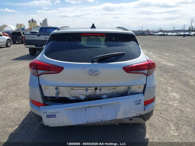 2018 Hyundai Tucson Se 1.6t მანქანა იყიდება აუქციონზე, vin: KM8J3CA24JU828880, აუქციონის ნომერი: 12605865